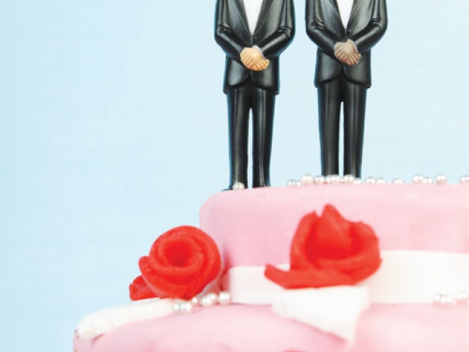 10 Practical Wedding Gifts For Your Gay Buddies