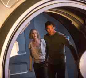 Jennifer Lawrence and Chris Pratt in The Passengers