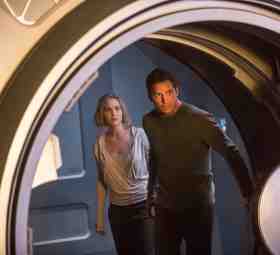 Jennifer Lawrence and Chris Pratt in The Passengers